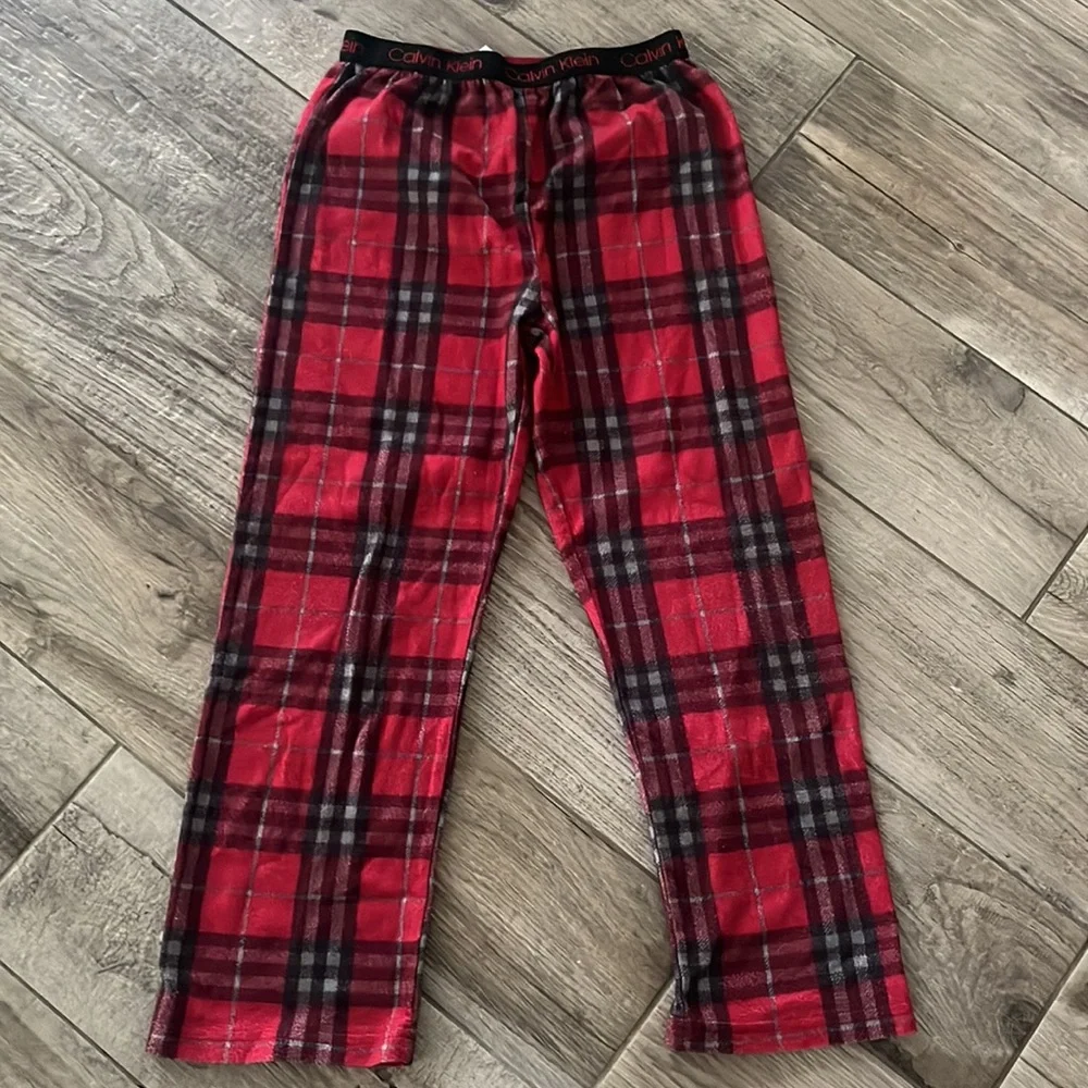 Bundle of 2 Calvin Klein flannel pj bottoms, sz 7/8